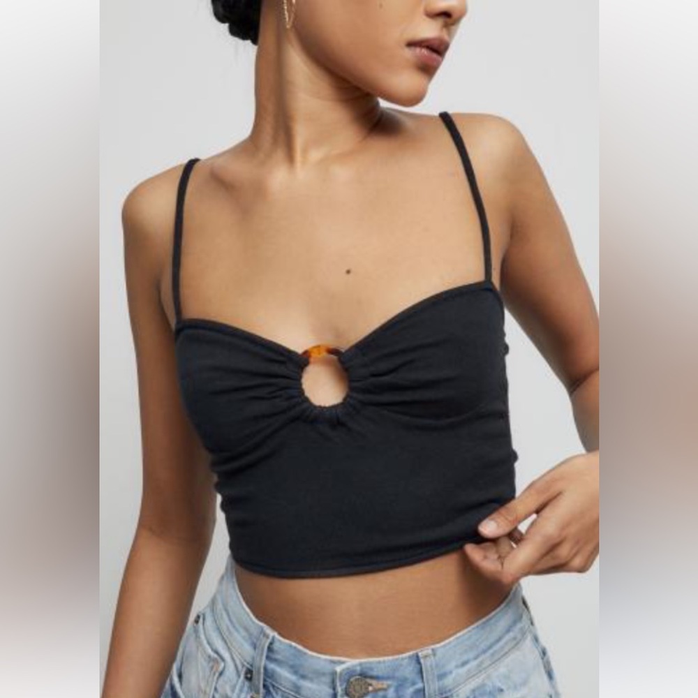 Urban outfitters tortoise shell O ring sweater Cami lightweight like new small